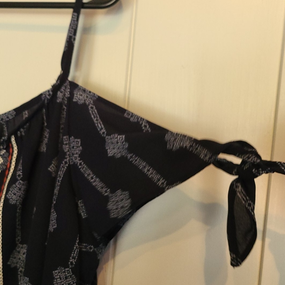 Blouse - Picture 2 of 3